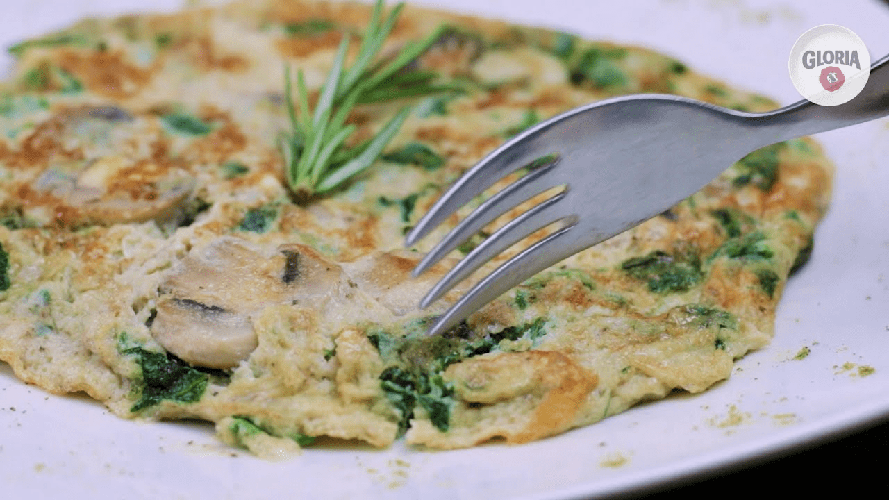 Omelette de champiñones